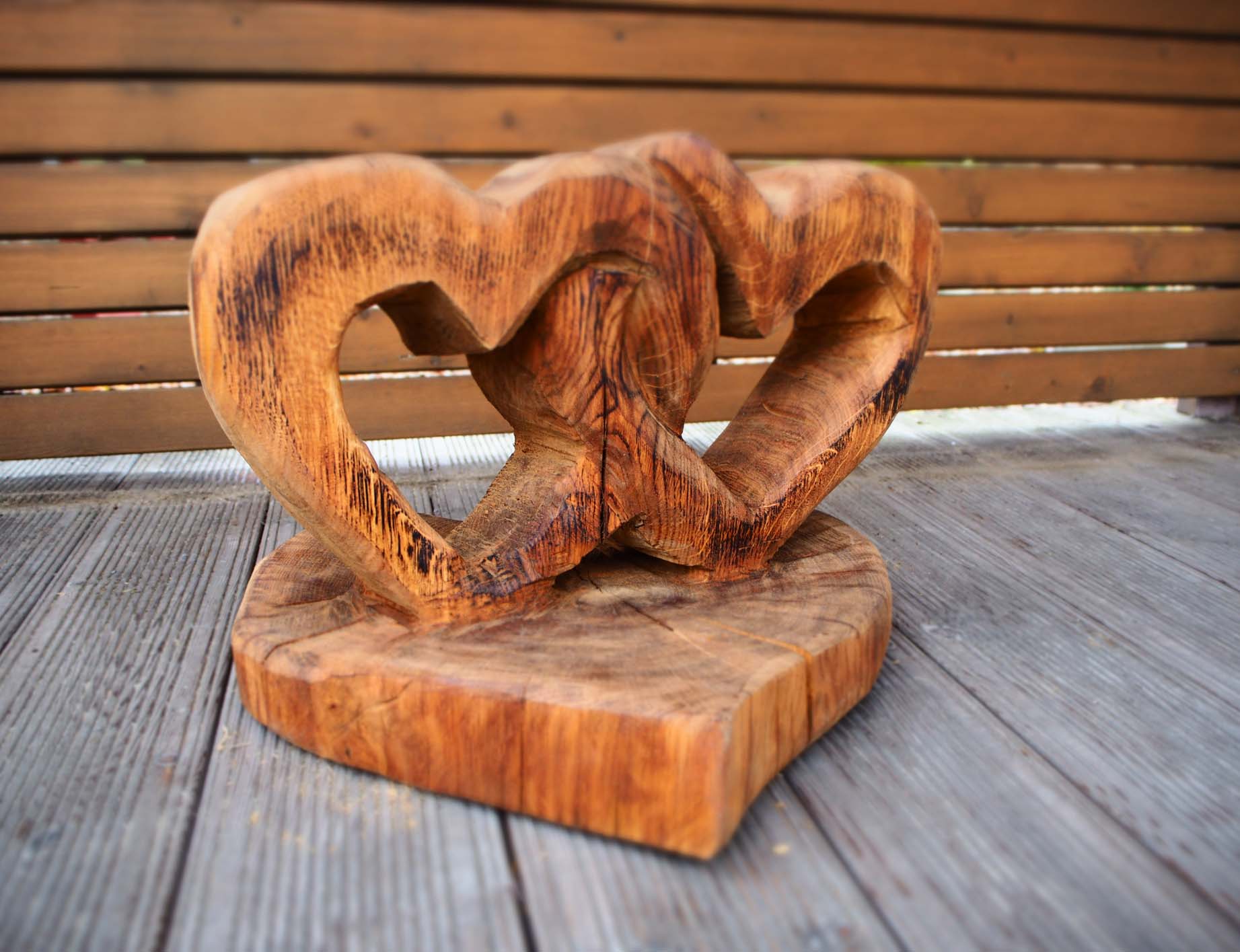Doppelherz aus Holz - Kettensägenkunst bei Holzwerk Haidt kaufen Doppelherz aus Holz - Kettensägenkunst bei Holzwerk Haidt kaufen